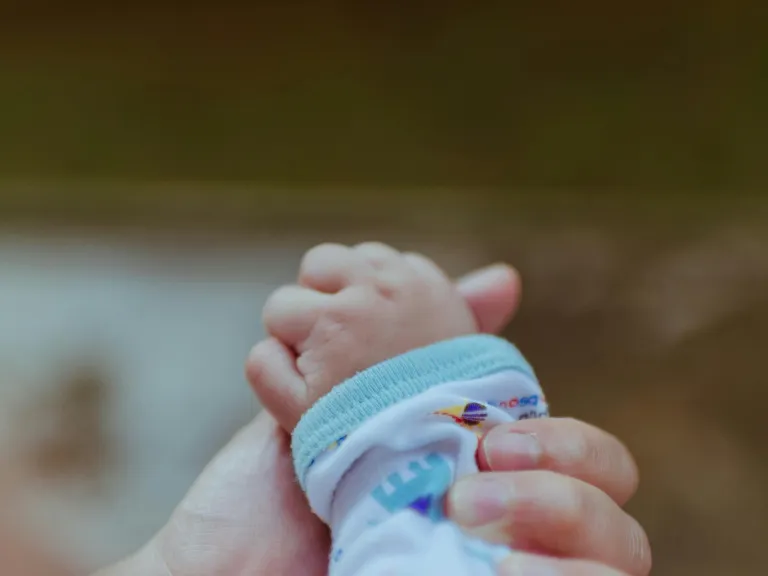 baby hand