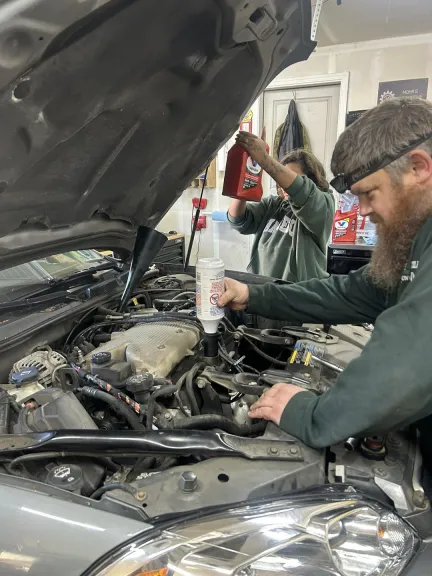 David Mohr car repair